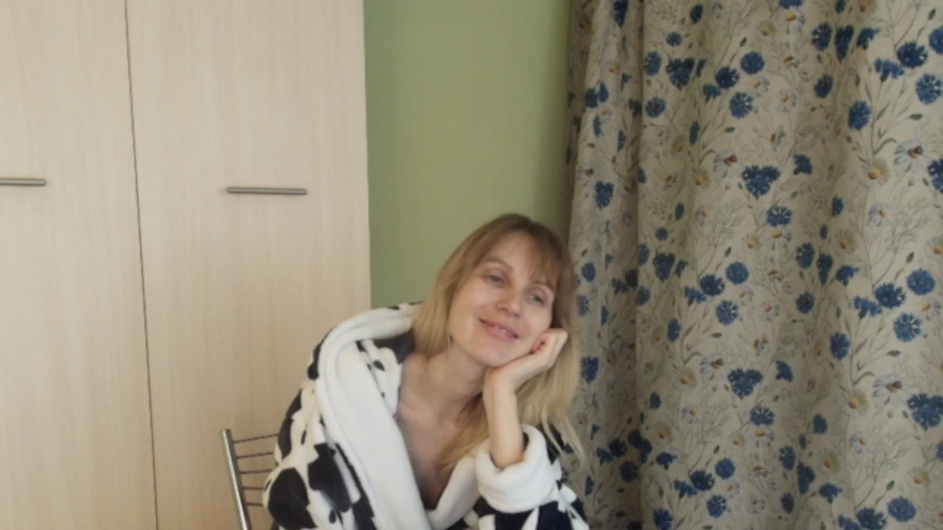 Gallery image thumbnail from HalynatheBest's myfreecams stream on, 02/05/2026, 21:20 image 19 of 20