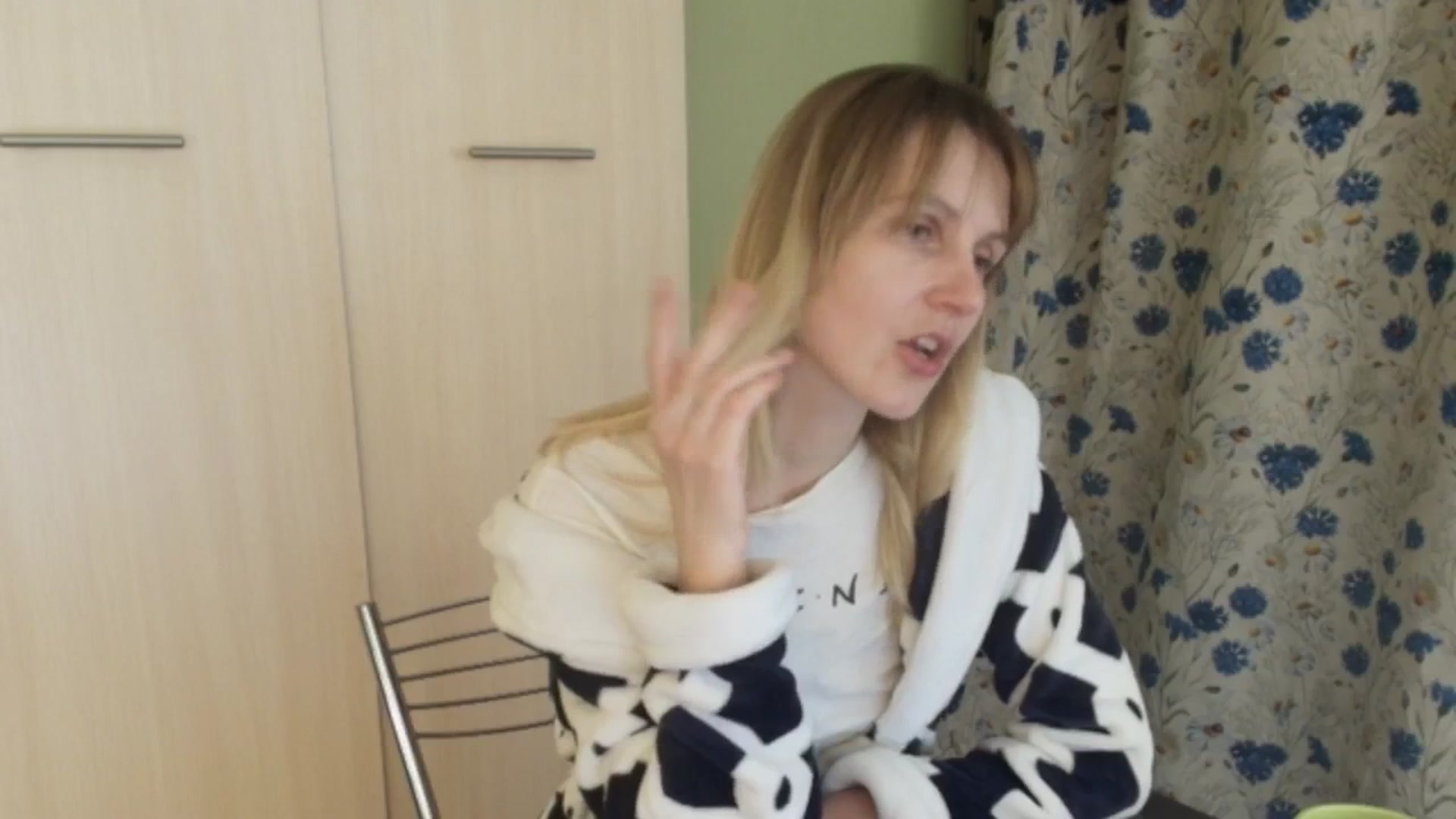 Gallery image thumbnail from HalynatheBest's myfreecams stream on, 02/06/2026, 21:01 image 6 of 20
