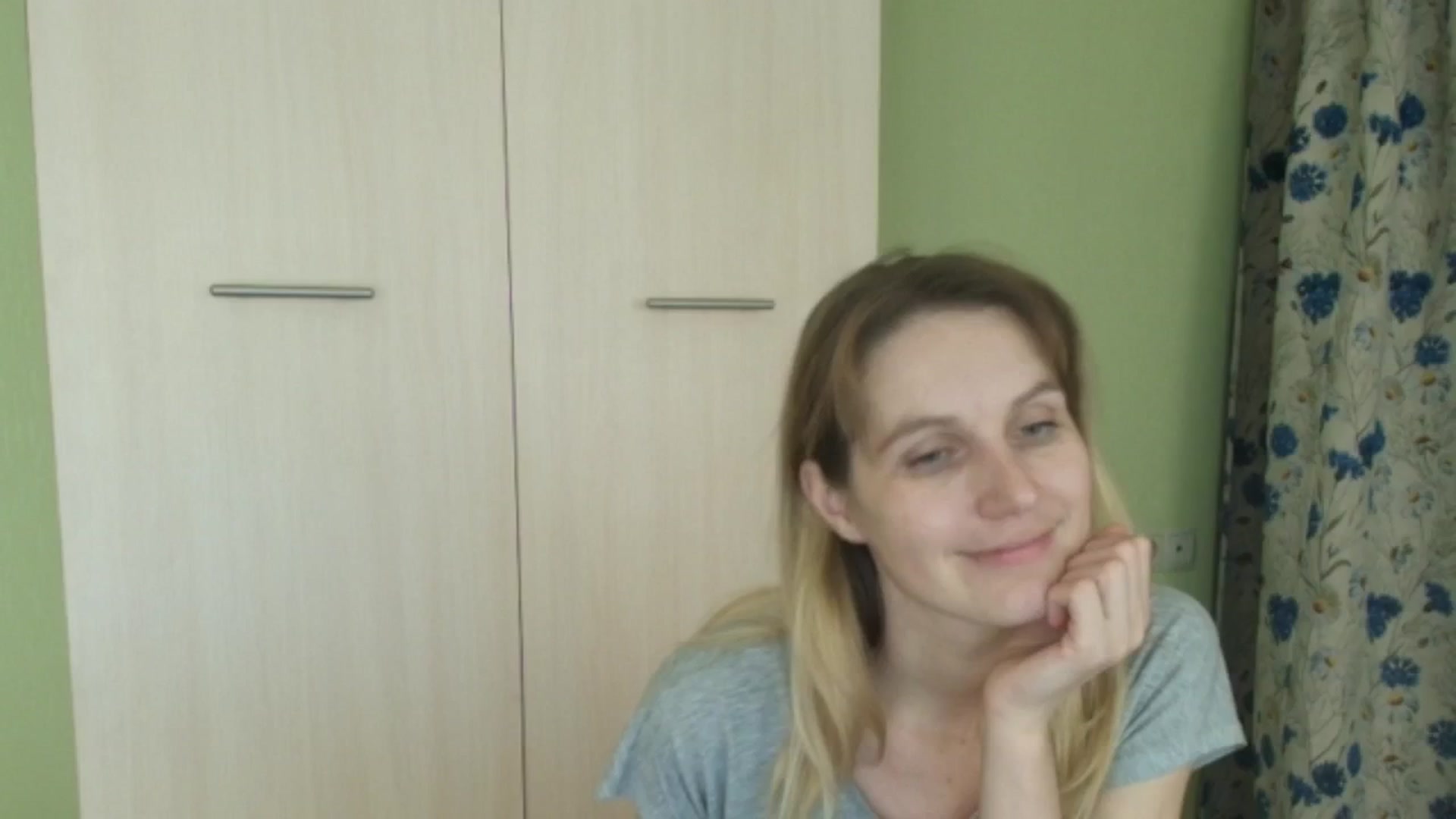 Gallery image thumbnail from HalynatheBest's myfreecams stream on, 02/10/2026, 21:05 image 1 of 20