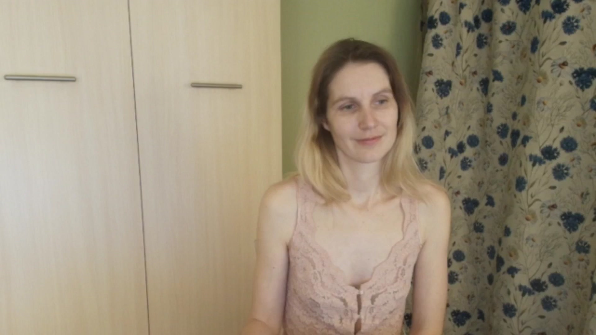Gallery image thumbnail from HalynatheBest's myfreecams stream on, 02/12/2026, 20:06 image 7 of 20