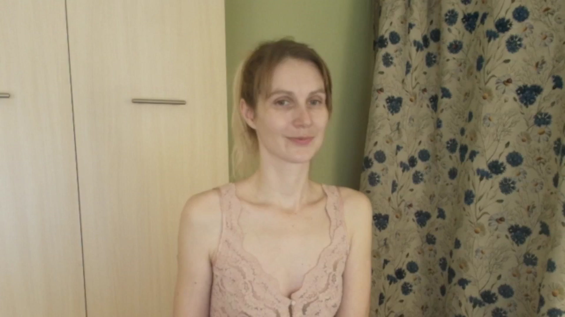 Gallery image thumbnail from HalynatheBest's myfreecams stream on, 02/12/2026, 21:02 image 19 of 20