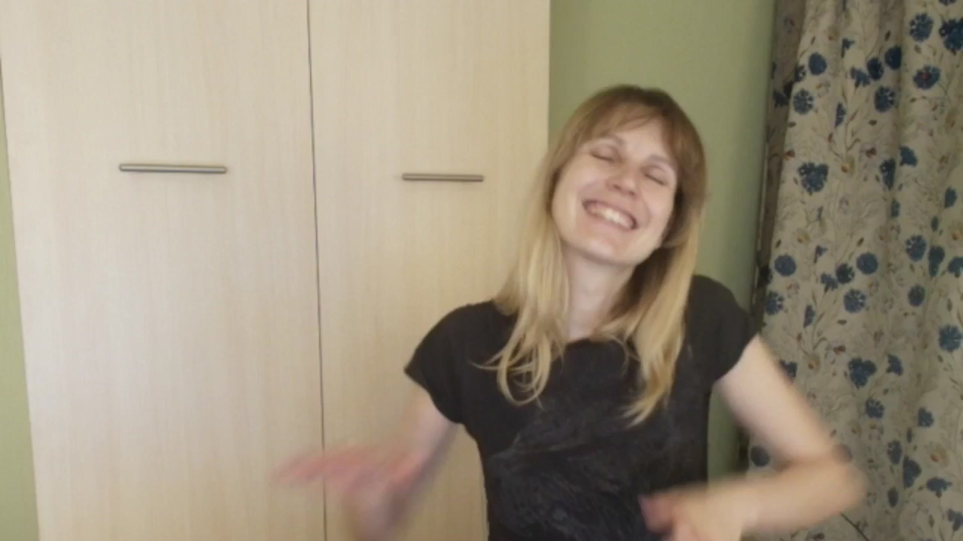 Gallery image thumbnail from HalynatheBest's myfreecams stream on, 02/14/2026, 21:02 image 18 of 20