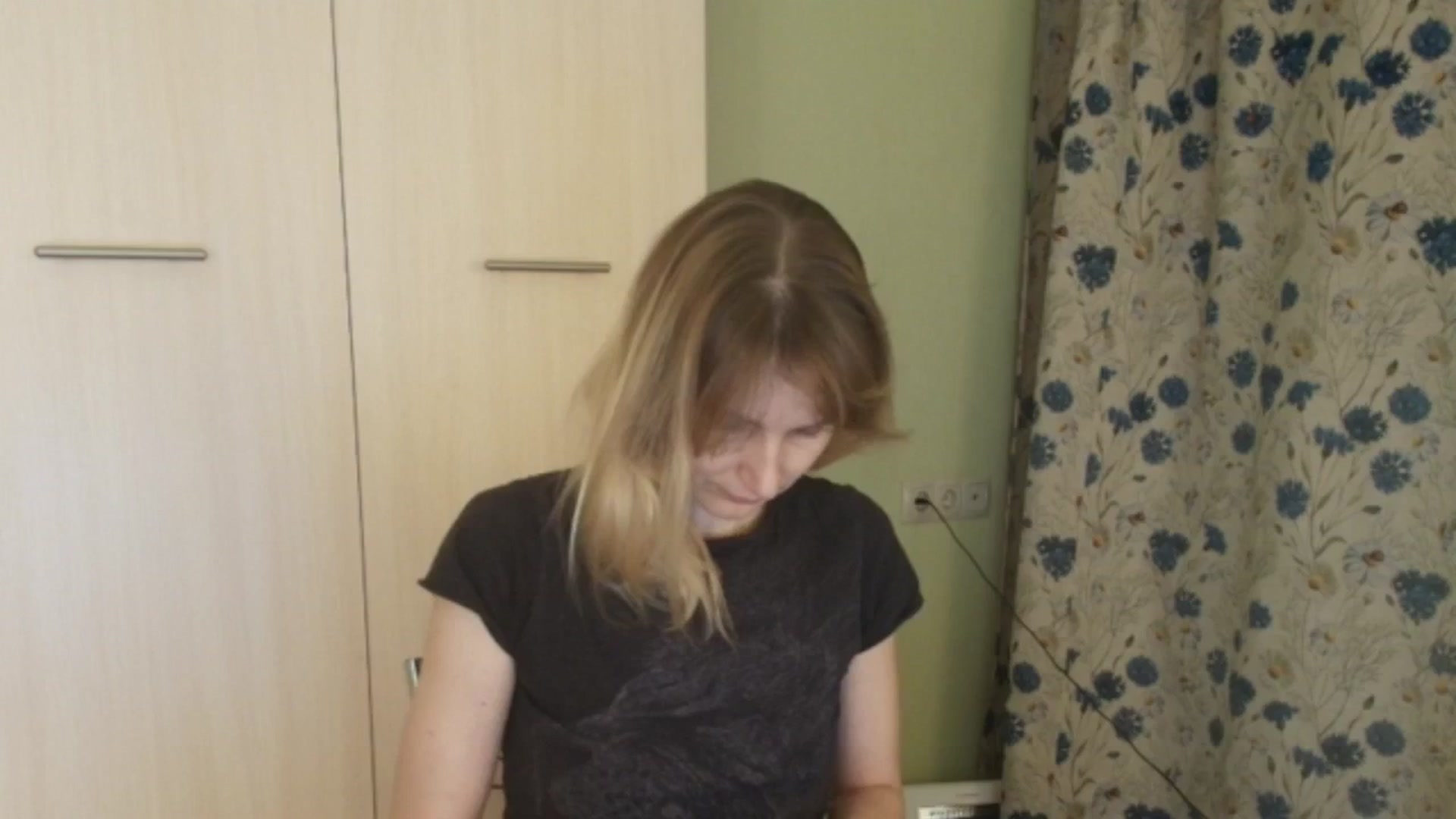 Gallery image thumbnail from HalynatheBest's myfreecams stream on, 02/14/2026, 21:02 image 4 of 20