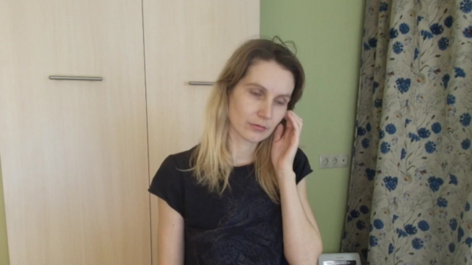 Gallery image thumbnail from HalynatheBest's myfreecams stream on, 02/18/2026, 20:56 image 13 of 20