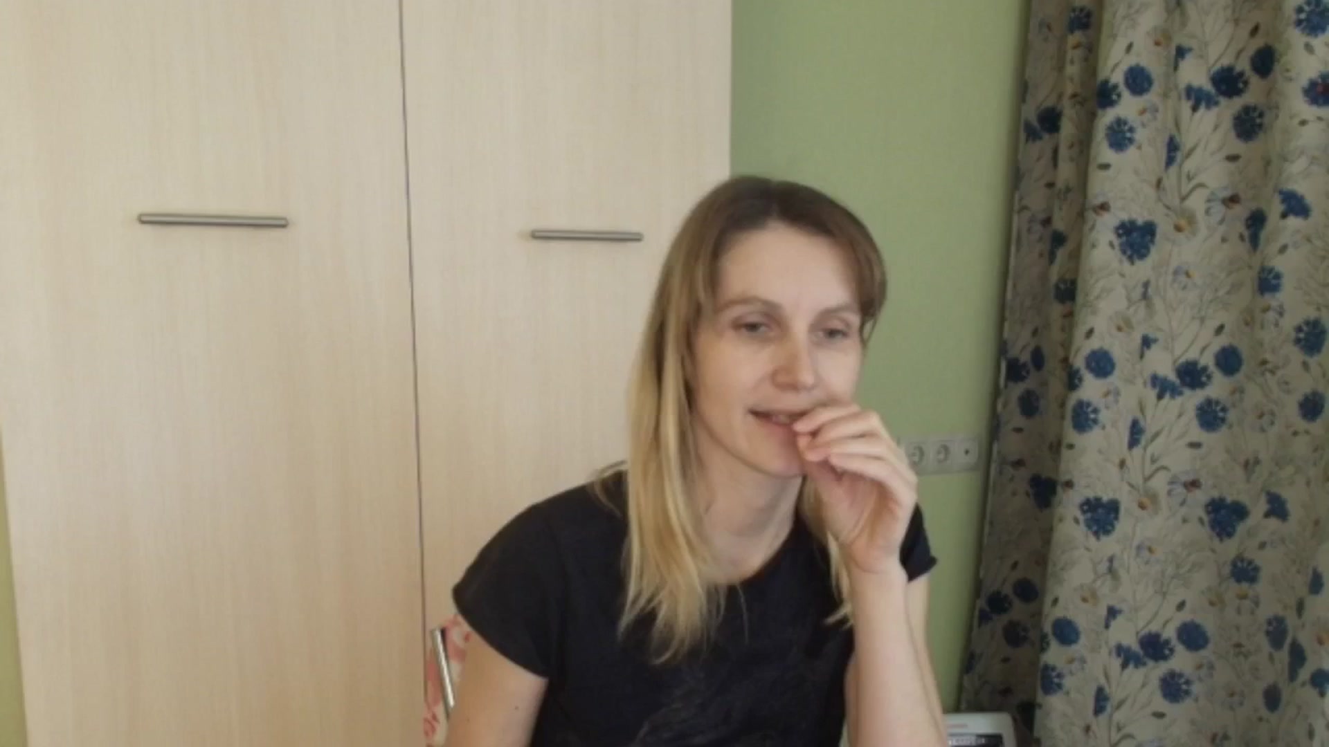 Gallery image thumbnail from HalynatheBest's myfreecams stream on, 02/18/2026, 20:56 image 5 of 20
