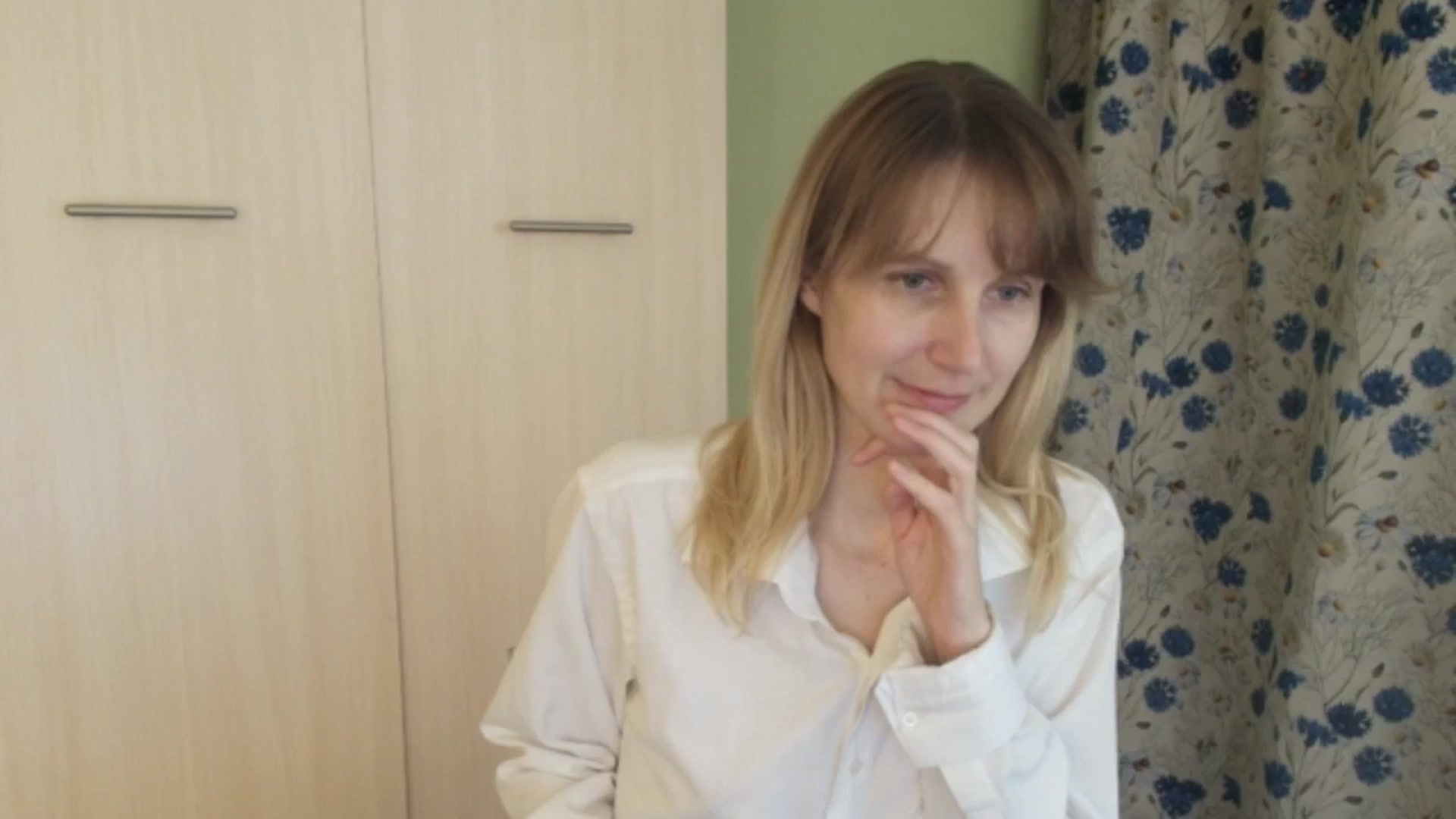 Gallery image thumbnail from HalynatheBest's myfreecams stream on, 02/19/2026, 20:58 image 16 of 20
