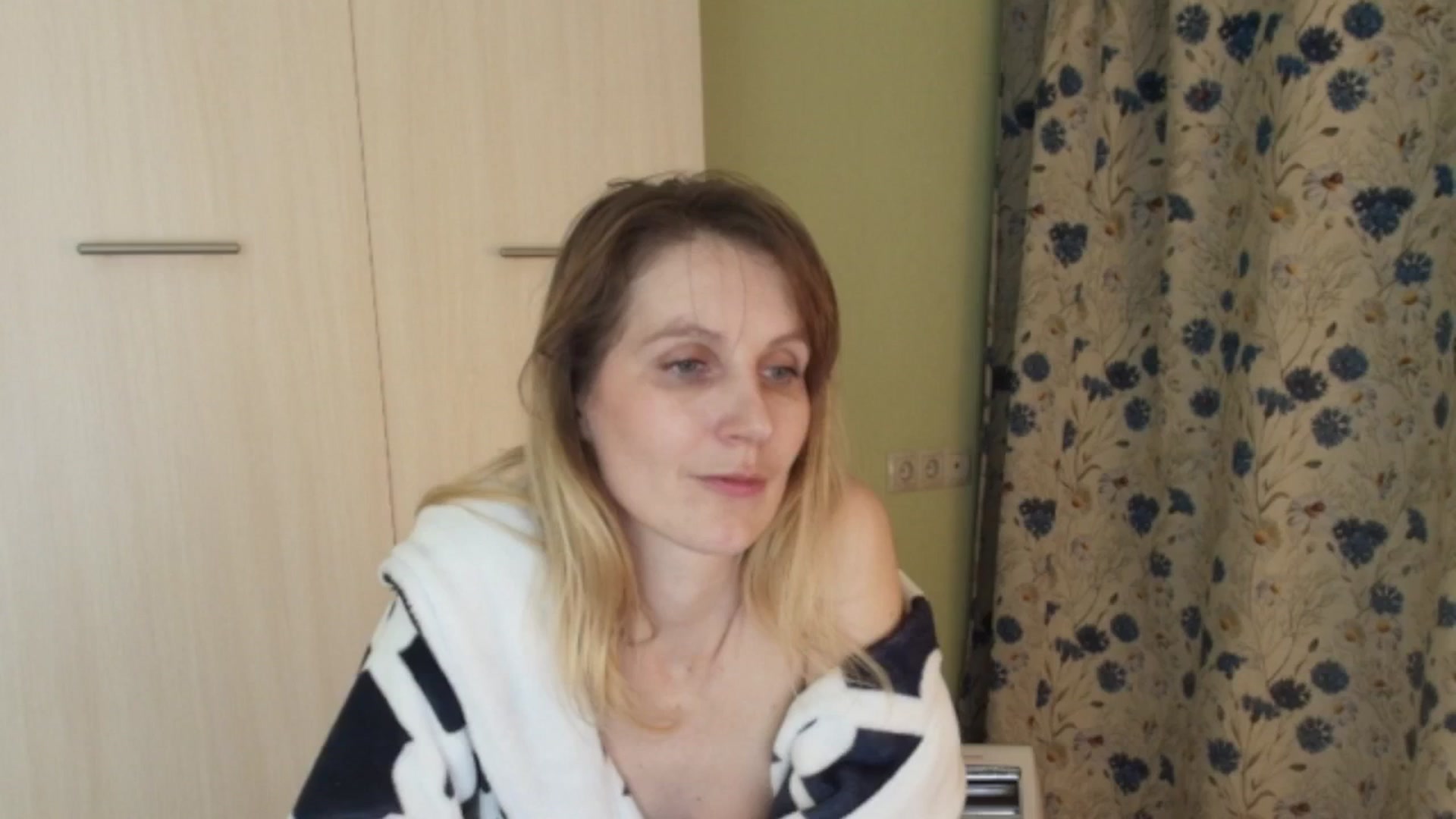 Gallery image thumbnail from HalynatheBest's myfreecams stream on, 03/09/2026, 21:36 image 18 of 20