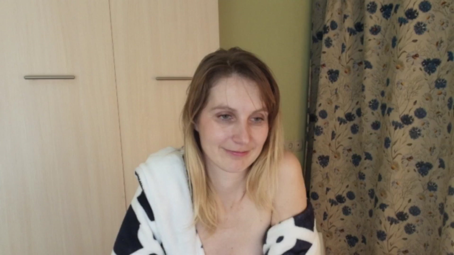 Gallery image thumbnail from HalynatheBest's myfreecams stream on, 03/09/2026, 21:36 image 20 of 20