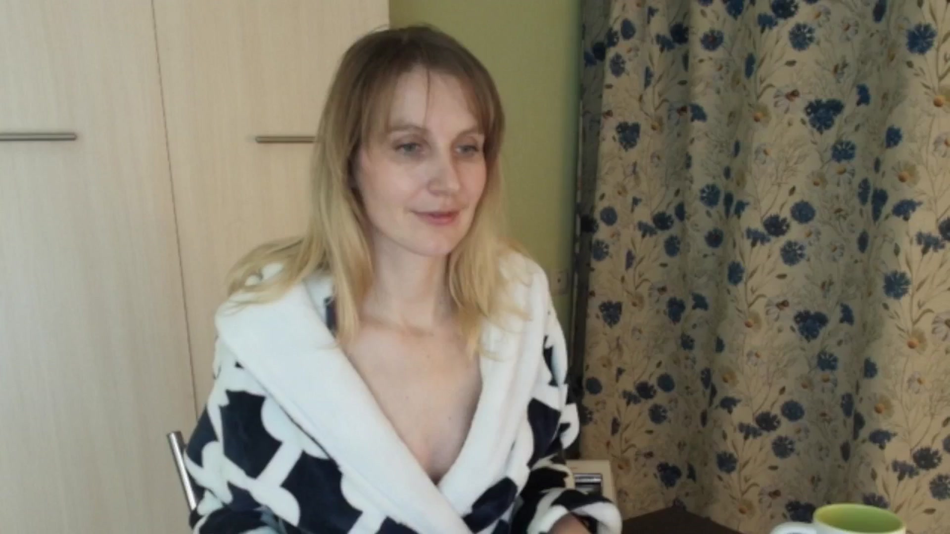 Gallery image thumbnail from HalynatheBest's myfreecams stream on, 03/09/2026, 21:36 image 3 of 20