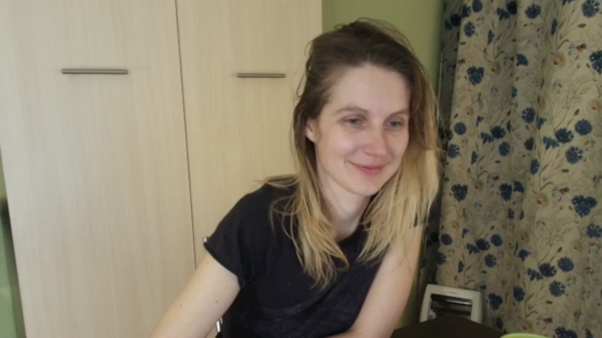 Gallery image thumbnail from HalynatheBest's myfreecams stream on, 03/16/2026, 20:09 image 16 of 20