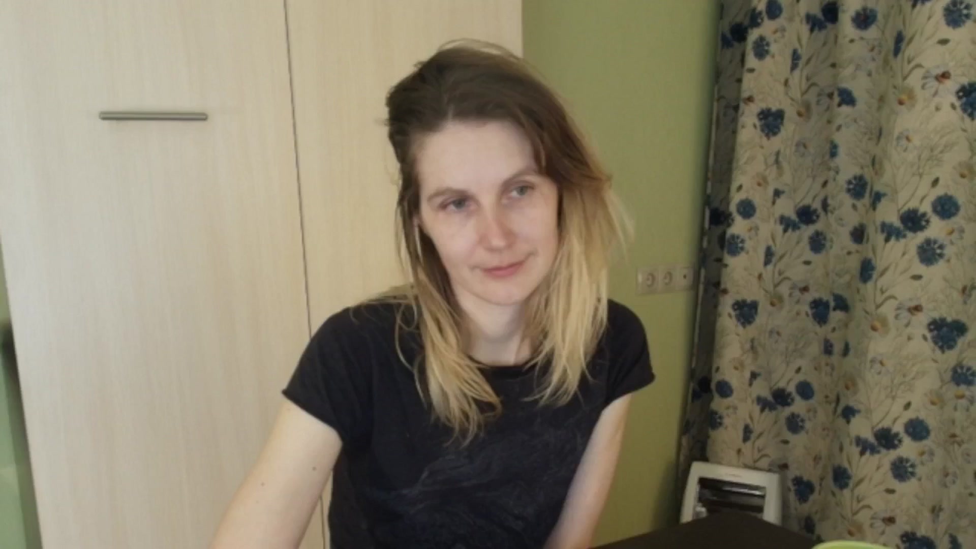 Gallery image thumbnail from HalynatheBest's myfreecams stream on, 03/16/2026, 20:09 image 14 of 20