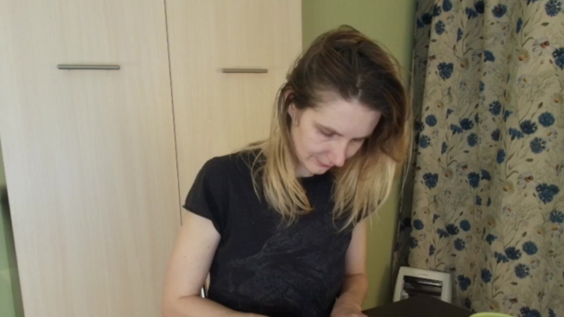 Gallery image thumbnail from HalynatheBest's myfreecams stream on, 03/16/2026, 20:09 image 12 of 20