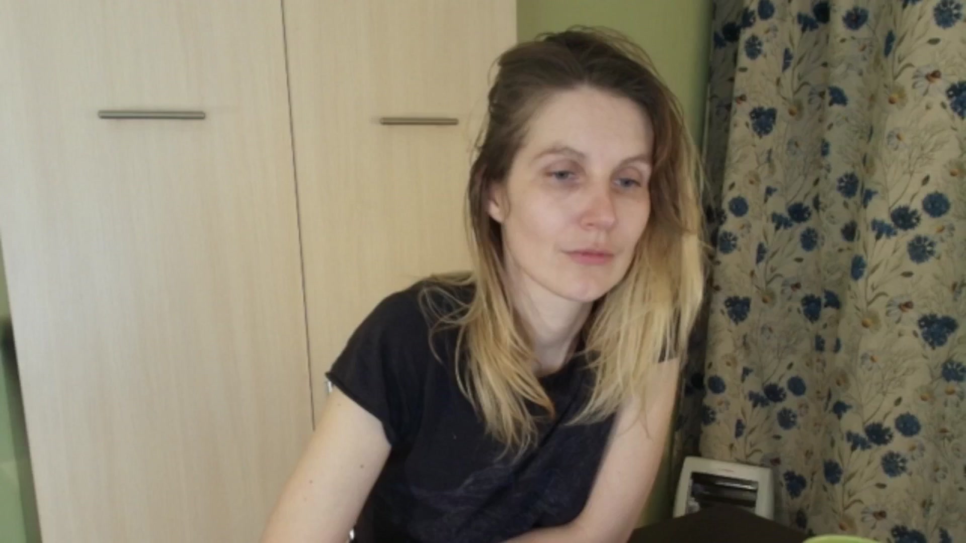 Gallery image thumbnail from HalynatheBest's myfreecams stream on, 03/16/2026, 20:09 image 15 of 20