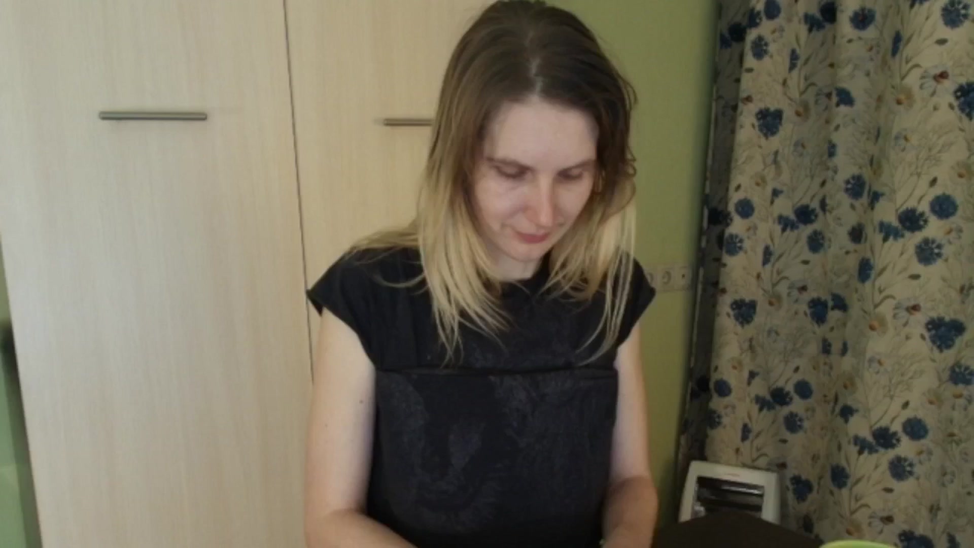 Gallery image thumbnail from HalynatheBest's myfreecams stream on, 03/16/2026, 20:09 image 5 of 20