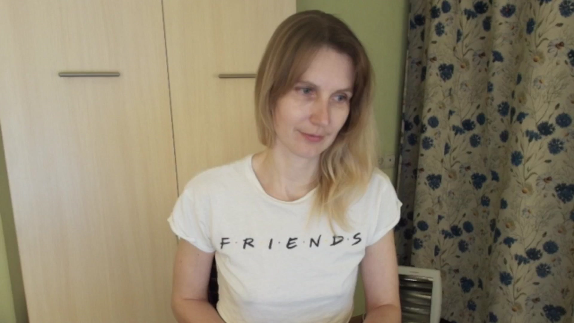Gallery image thumbnail from HalynatheBest's myfreecams stream on, 03/21/2026, 20:57 image 15 of 20