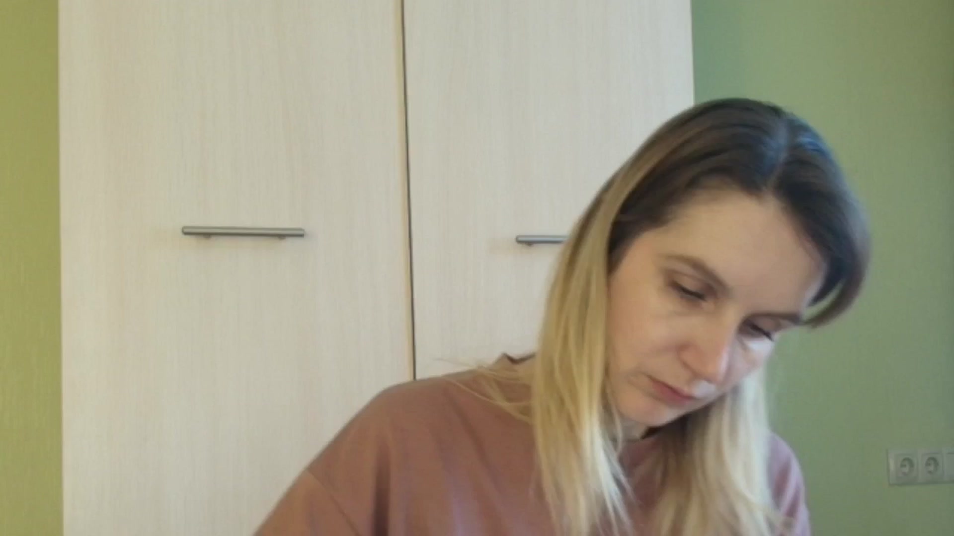 Gallery image thumbnail from HalynatheBest's myfreecams stream on, 03/24/2026, 12:06 image 4 of 20