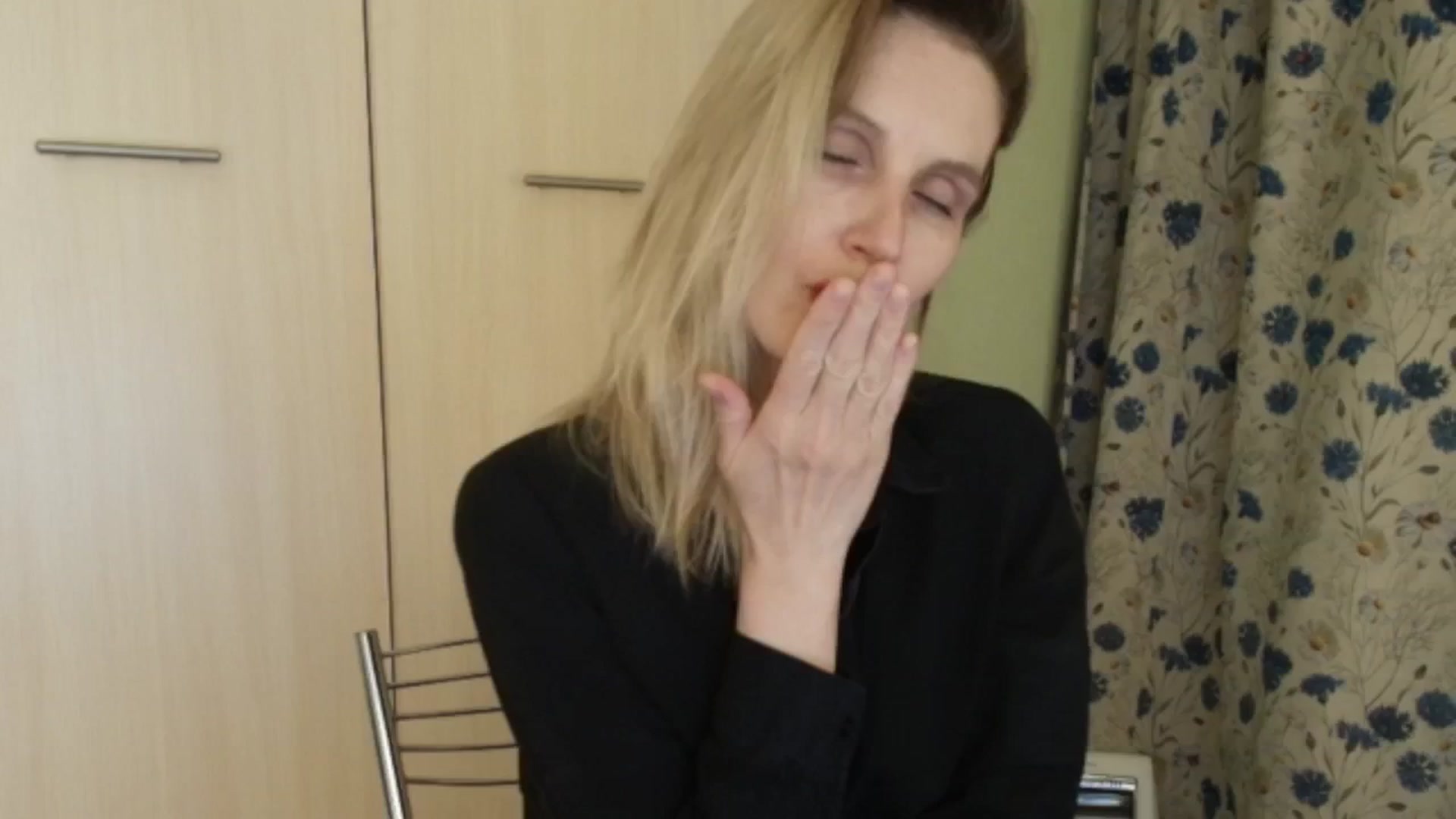 Gallery image thumbnail from HalynatheBest's myfreecams stream on, 04/07/2026, 20:04 image 16 of 20