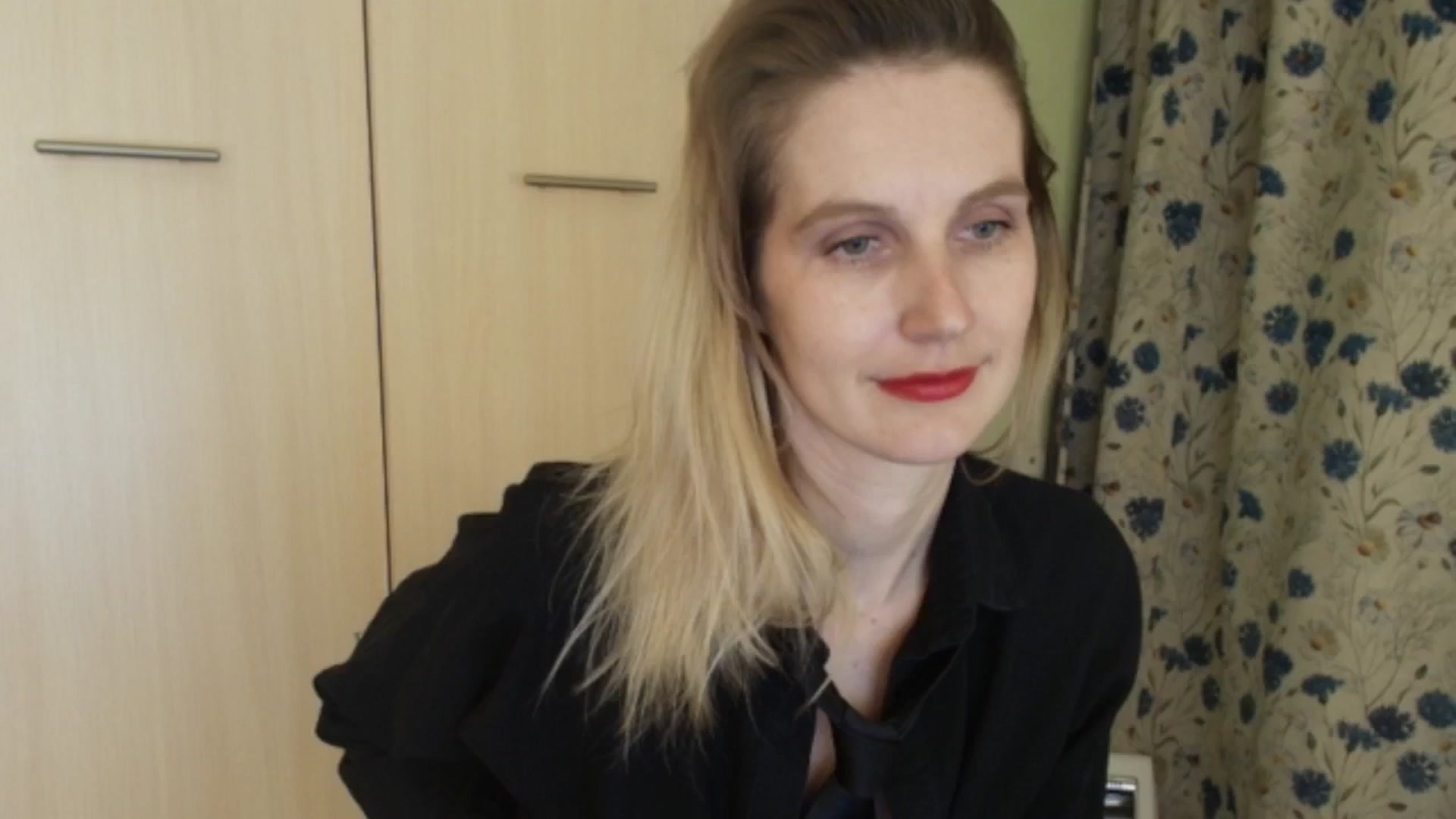 Gallery image thumbnail from HalynatheBest's myfreecams stream on, 04/07/2026, 20:04 image 10 of 20