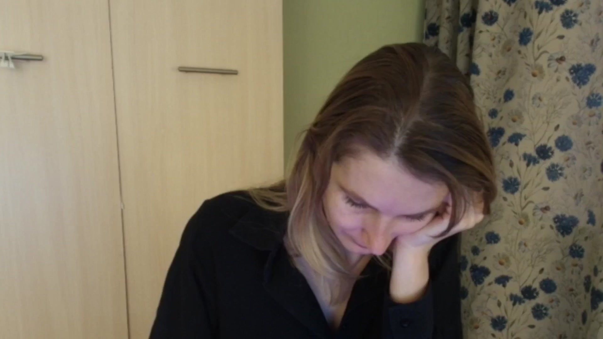 Gallery image thumbnail from HalynatheBest's myfreecams stream on, 04/14/2026, 10:22 image 7 of 20