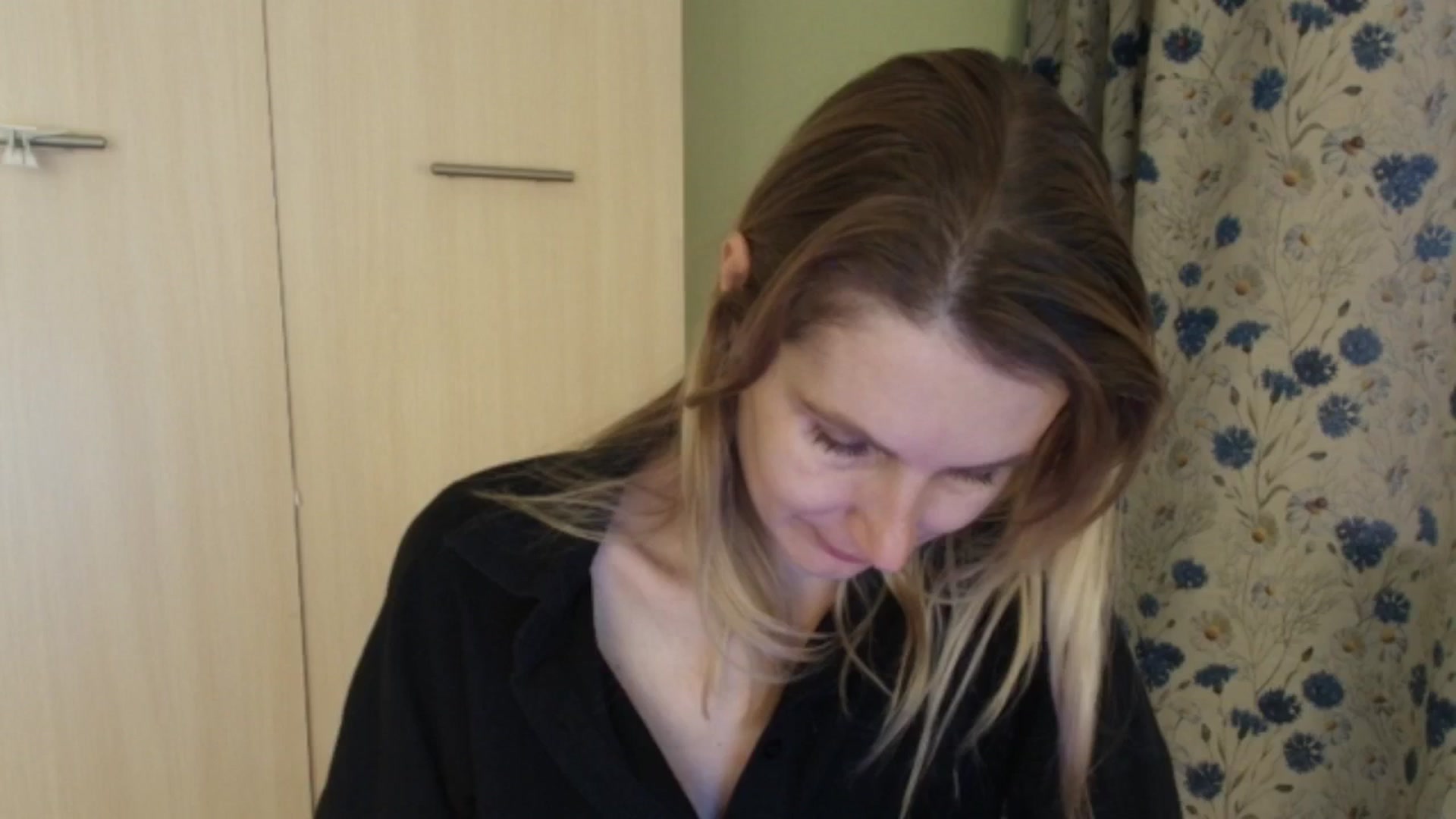 Gallery image thumbnail from HalynatheBest's myfreecams stream on, 04/14/2026, 10:22 image 11 of 20
