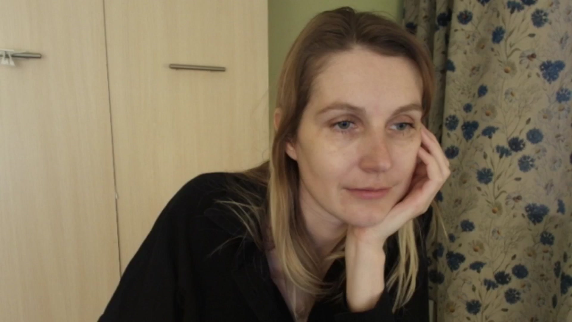 Gallery image thumbnail from HalynatheBest's myfreecams stream on, 04/14/2026, 10:22 image 12 of 20