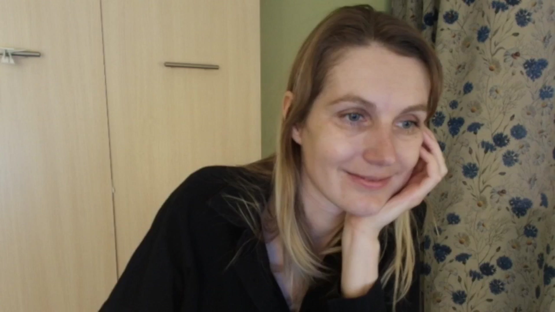 Gallery image thumbnail from HalynatheBest's myfreecams stream on, 04/14/2026, 10:22 image 13 of 20