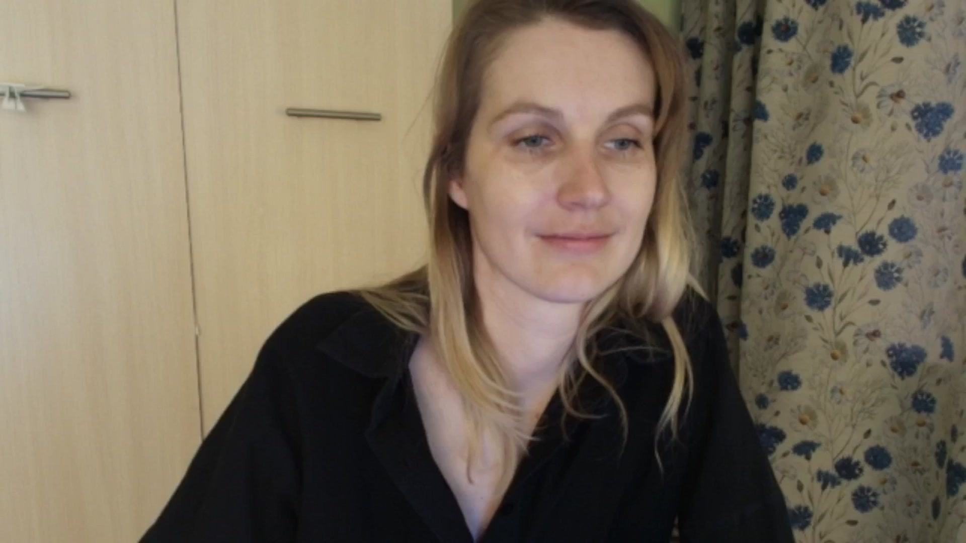 Gallery image thumbnail from HalynatheBest's myfreecams stream on, 04/14/2026, 10:22 image 10 of 20