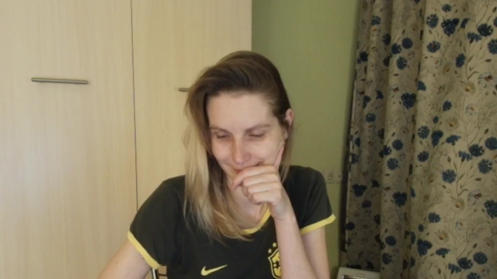 Gallery image thumbnail from HalynatheBest's myfreecams stream on, 04/17/2026, 21:06 image 3 of 20