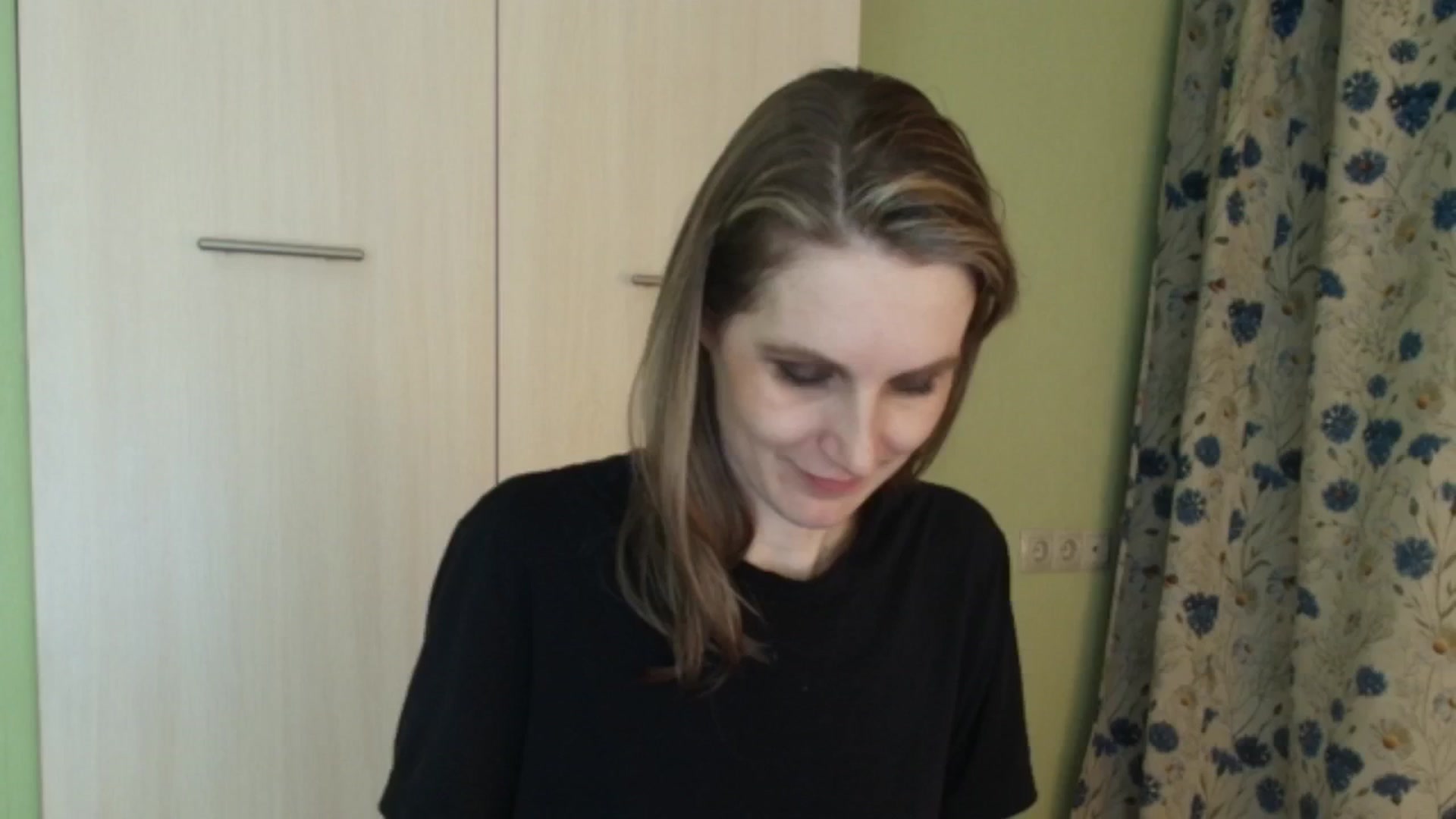 Gallery image thumbnail from HalynatheBest's myfreecams stream on, 04/25/2026, 20:59 image 19 of 20