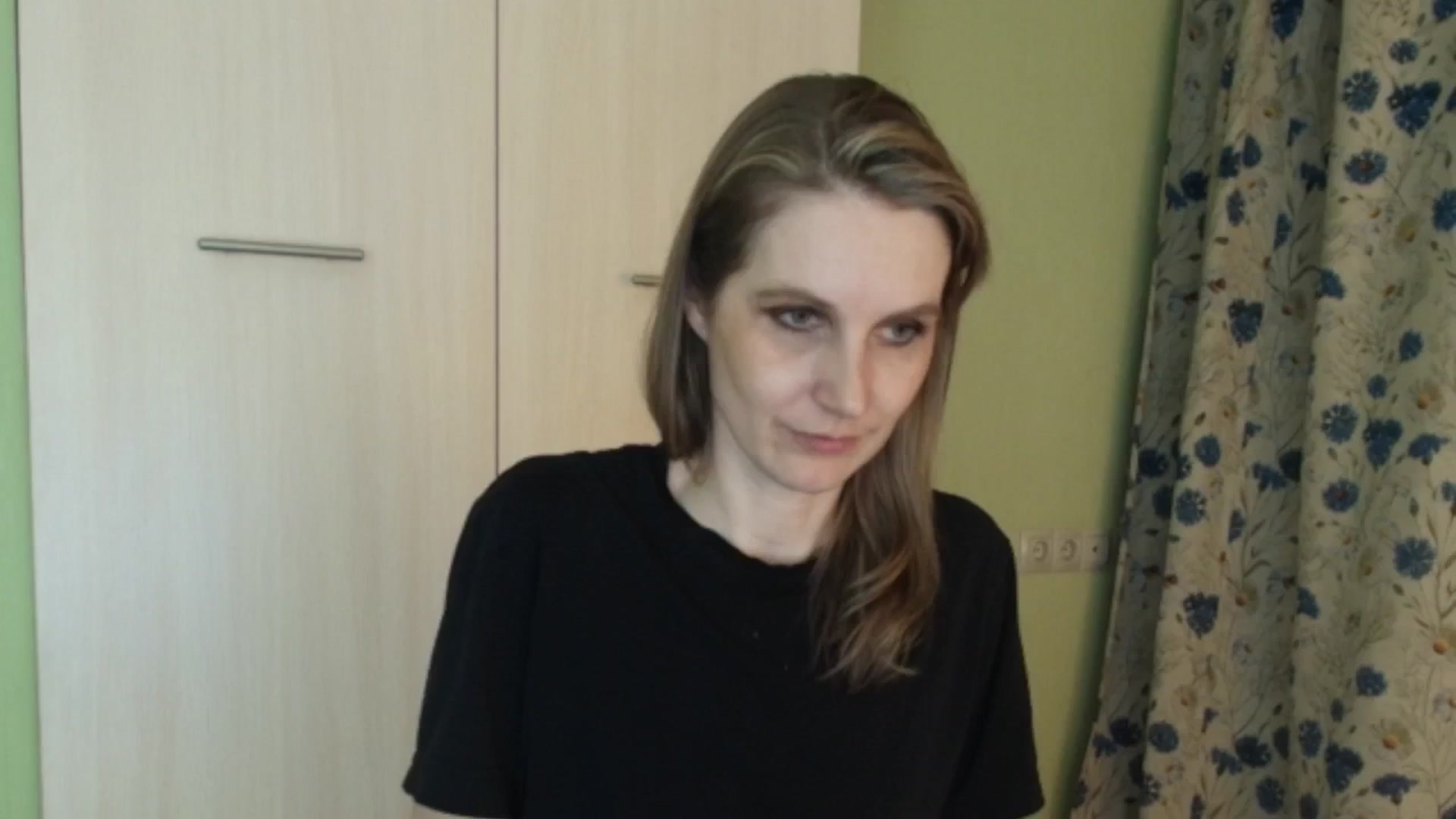 Gallery image thumbnail from HalynatheBest's myfreecams stream on, 04/25/2026, 20:59 image 11 of 20