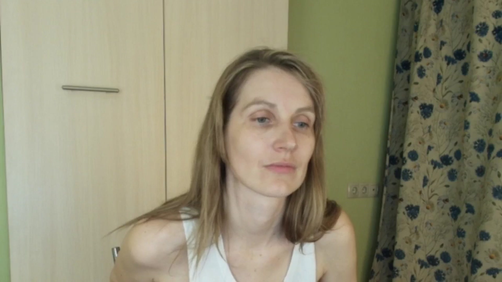 Gallery image thumbnail from HalynatheBest's myfreecams stream on, 05/02/2026, 21:34 image 11 of 20