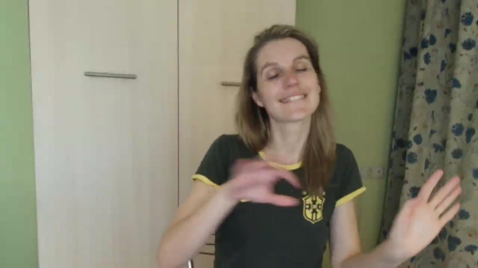 Gallery image thumbnail from HalynatheBest's myfreecams stream on, 05/06/2026, 21:09 image 20 of 20