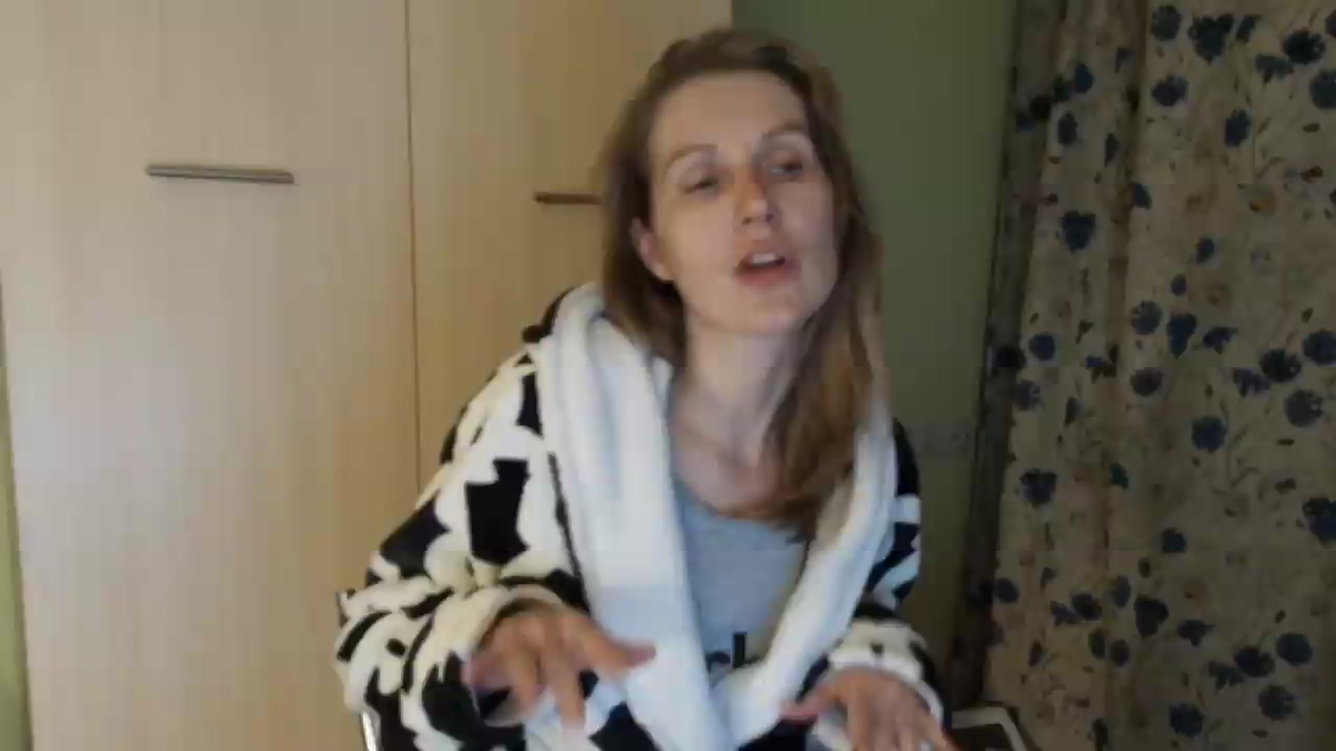 Gallery image thumbnail from HalynatheBest's myfreecams stream on, 05/15/2026, 21:10 image 8 of 20