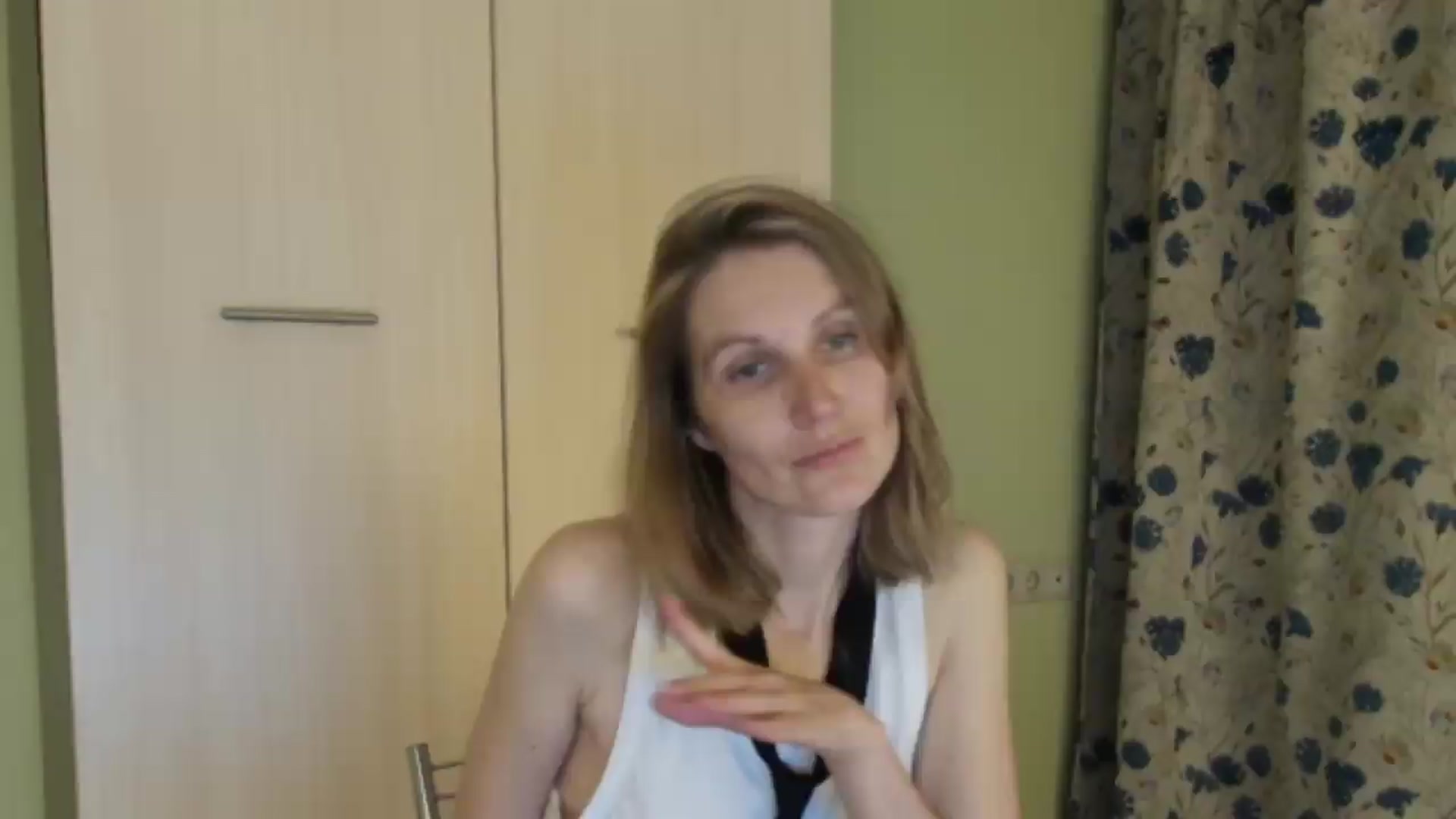 Gallery image thumbnail from HalynatheBest's myfreecams stream on, 05/17/2026, 20:24 image 8 of 20