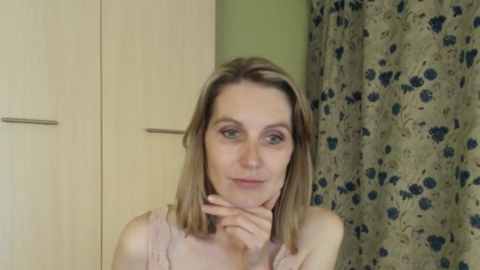 Gallery image thumbnail from HalynatheBest's myfreecams stream on, 05/30/2026, 23:32 image 7 of 20
