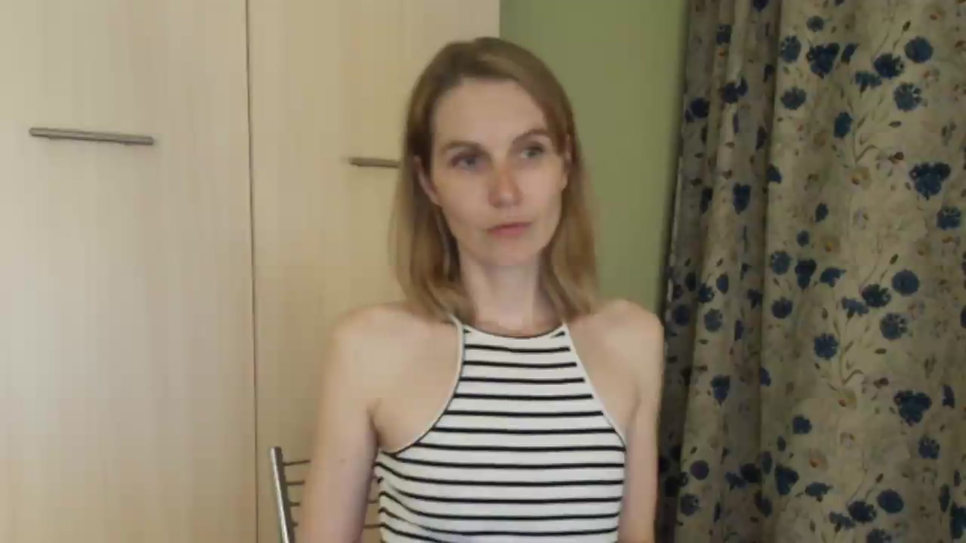 Gallery image thumbnail from HalynatheBest's myfreecams stream on, 06/05/2026, 20:09 image 3 of 20