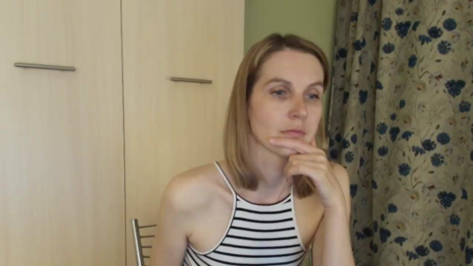Gallery image thumbnail from HalynatheBest's myfreecams stream on, 06/05/2026, 20:09 image 14 of 20