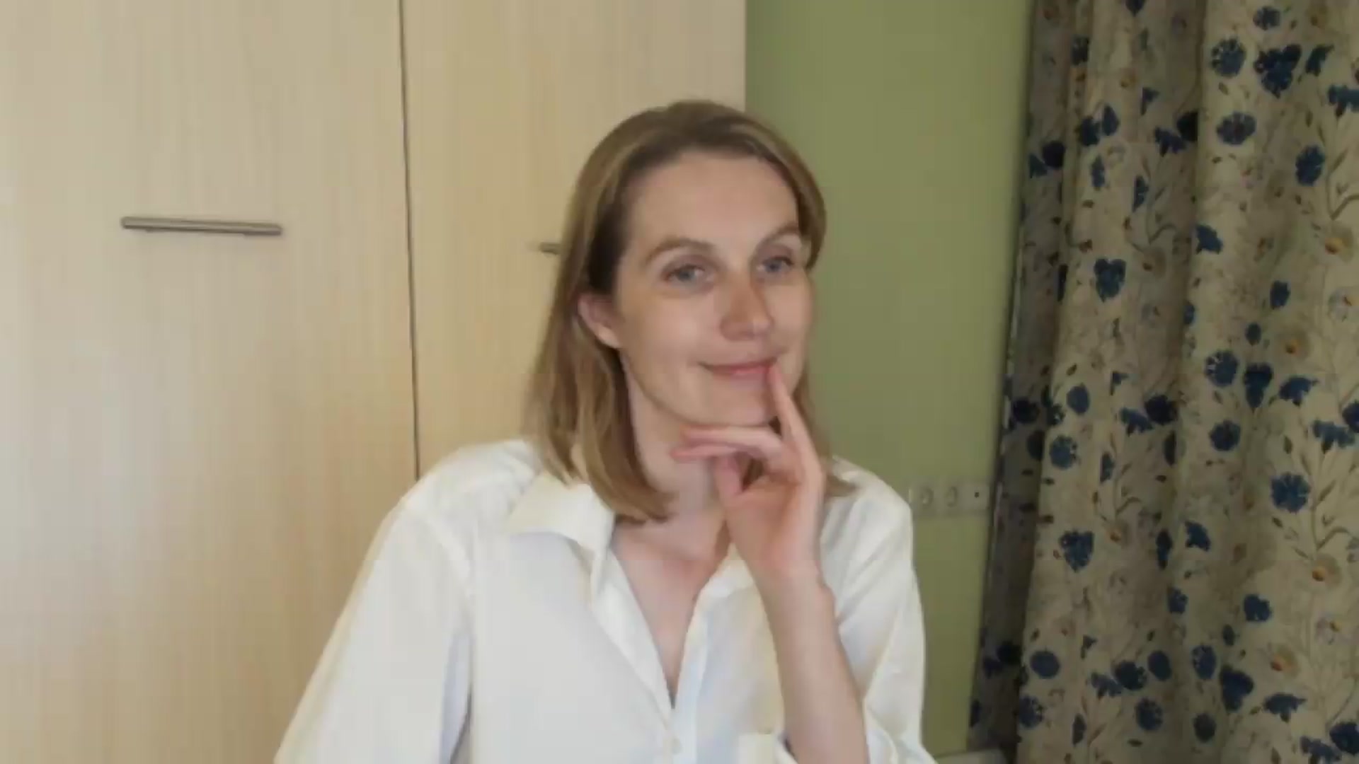 Gallery image thumbnail from HalynatheBest's myfreecams stream on, 06/07/2026, 21:26 image 10 of 20
