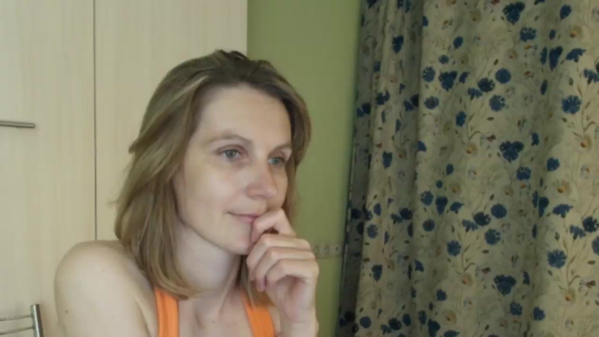 Gallery image thumbnail from HalynatheBest's myfreecams stream on, 06/15/2026, 20:44 image 19 of 20
