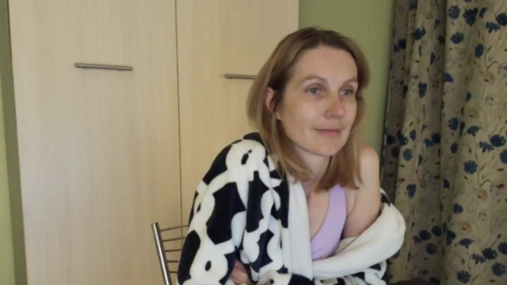 Gallery image thumbnail from HalynatheBest's myfreecams stream on, 06/20/2026, 20:41 image 16 of 20