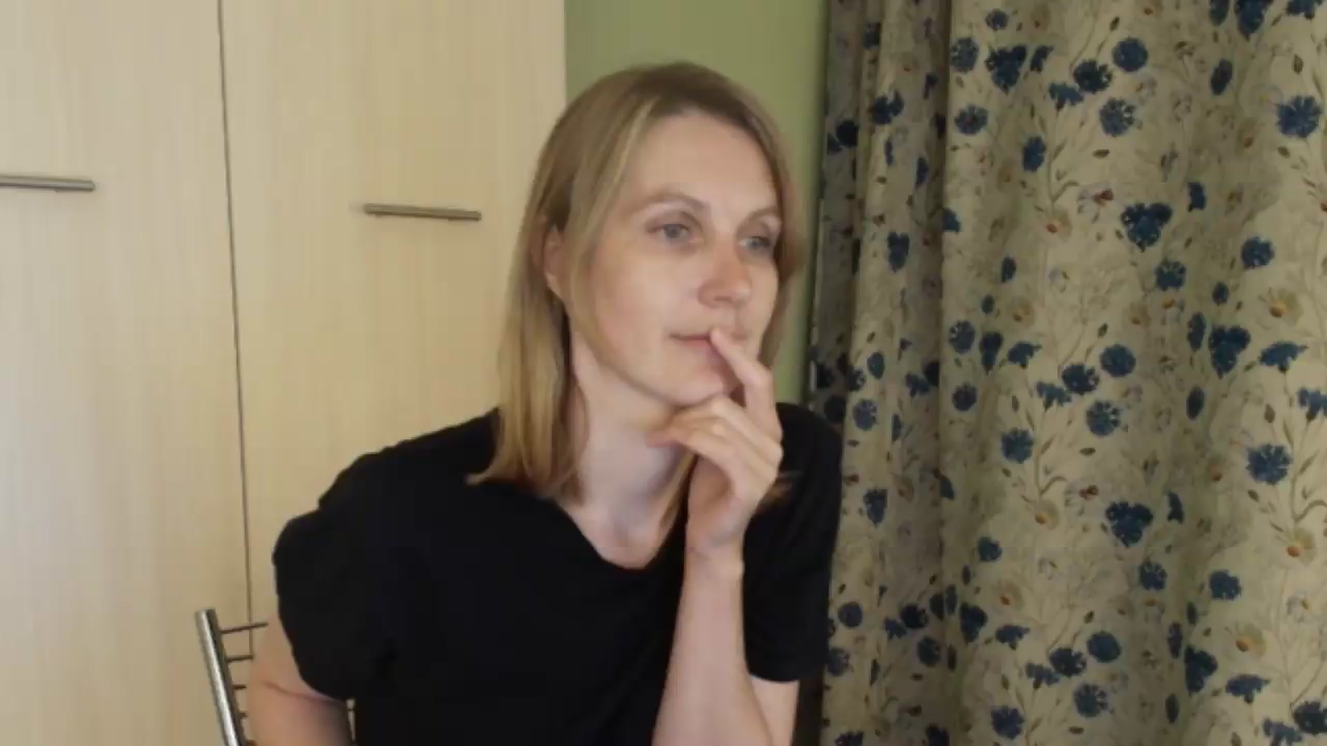 Gallery image thumbnail from HalynatheBest's myfreecams stream on, 06/23/2026, 20:50 image 1 of 20