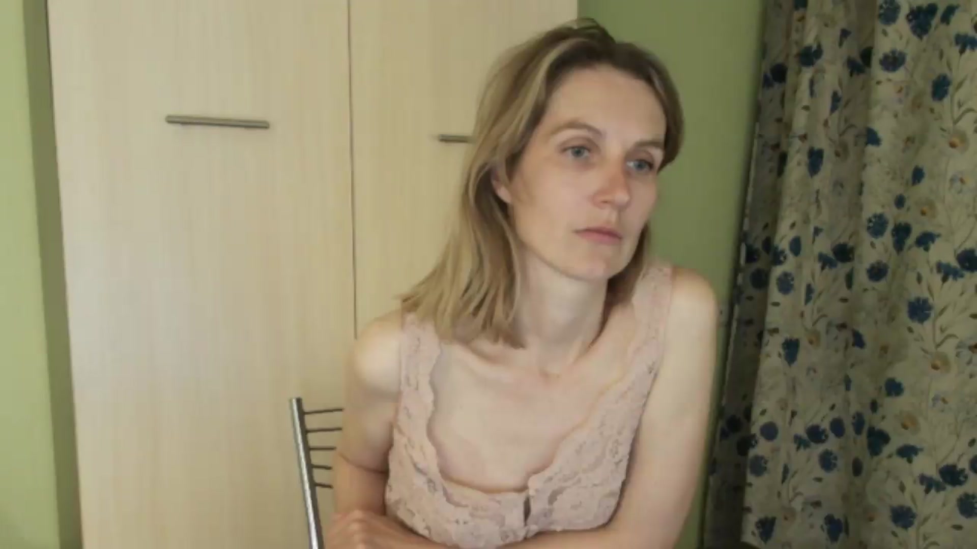 Gallery image thumbnail from HalynatheBest's myfreecams stream on, 06/27/2026, 21:07 image 6 of 20