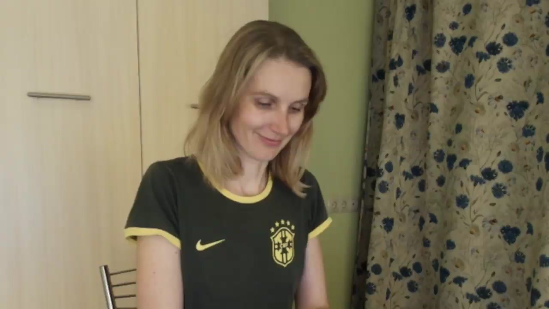 Gallery image thumbnail from HalynatheBest's myfreecams stream on, 06/30/2026, 21:00 image 12 of 20
