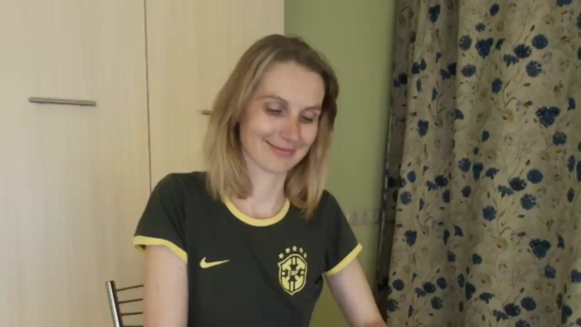 Gallery image thumbnail from HalynatheBest's myfreecams stream on, 06/30/2026, 21:00 image 8 of 20