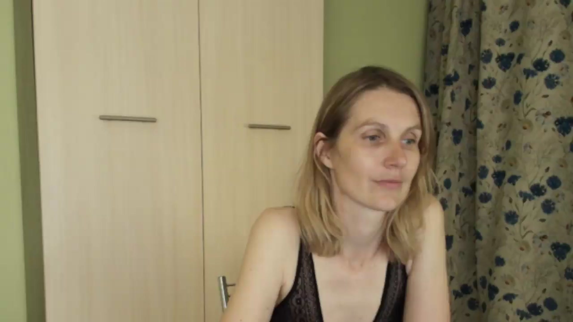 Gallery image thumbnail from HalynatheBest's myfreecams stream on, 07/05/2026, 21:18 image 9 of 20