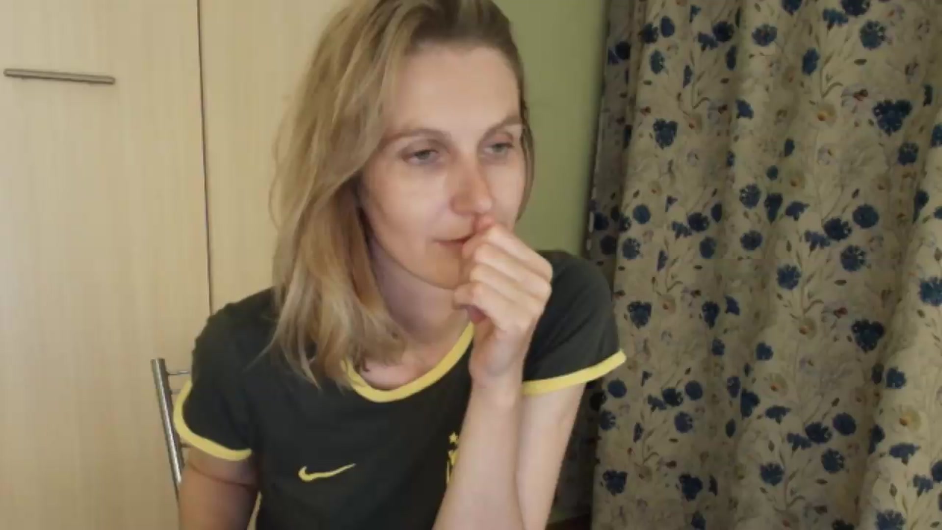 Gallery image thumbnail from HalynatheBest's myfreecams stream on, 07/09/2026, 20:10 image 18 of 20
