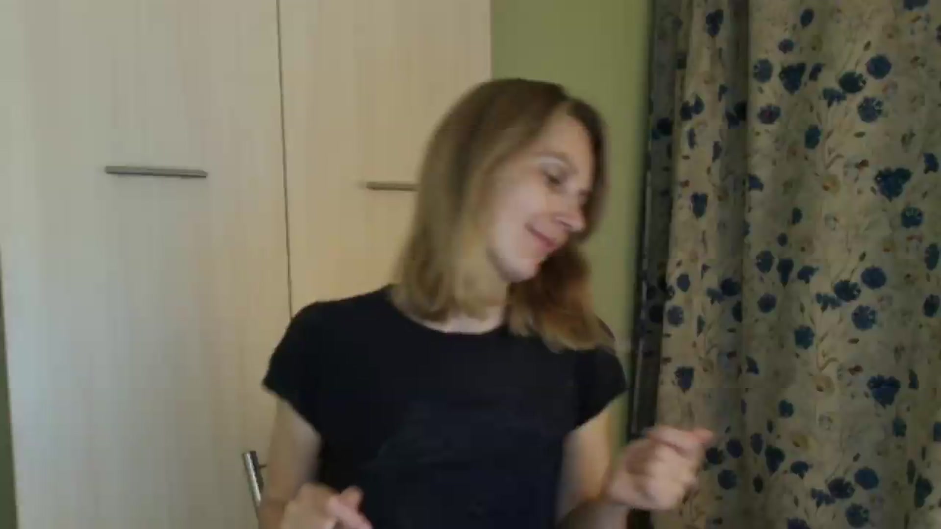Gallery image thumbnail from HalynatheBest's myfreecams stream on, 07/15/2026, 19:52 image 11 of 20