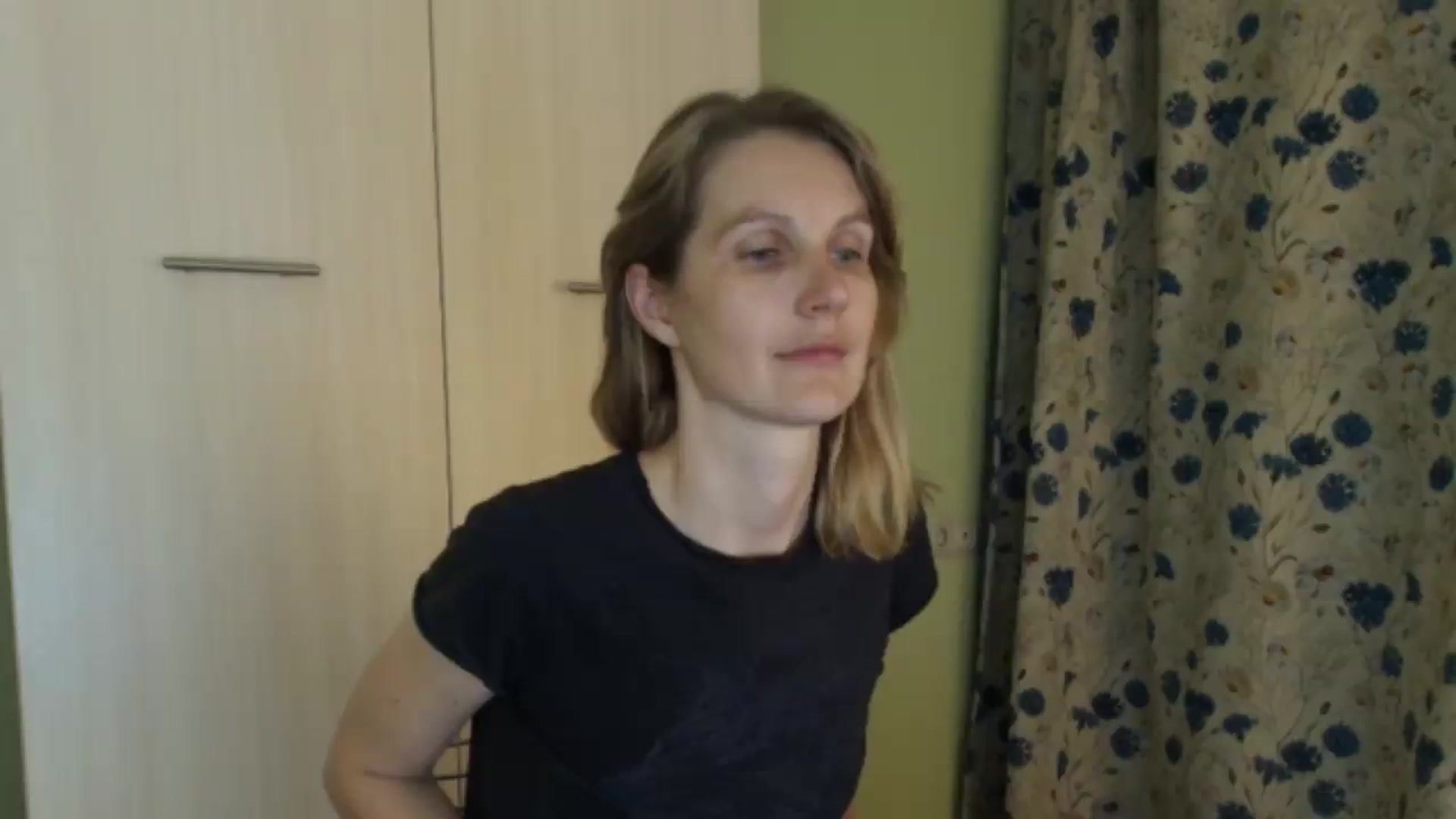 Gallery image thumbnail from HalynatheBest's myfreecams stream on, 07/15/2026, 19:52 image 19 of 20