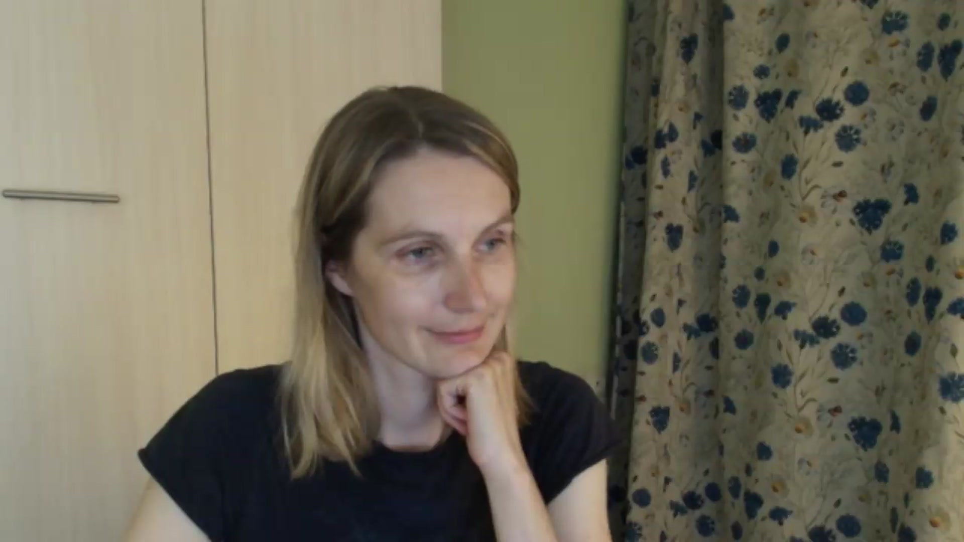 Gallery image thumbnail from HalynatheBest's myfreecams stream on, 07/15/2026, 20:34 image 16 of 20