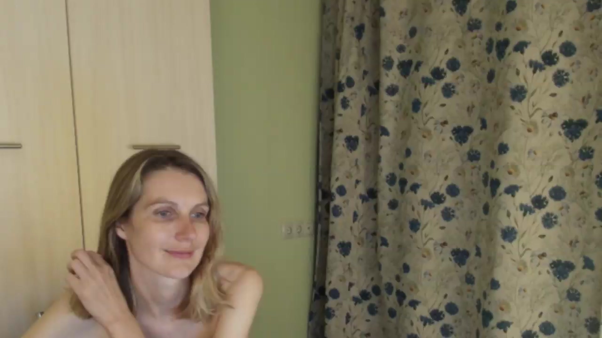 Gallery image thumbnail from HalynatheBest's myfreecams stream on, 07/18/2026, 20:59 image 20 of 20